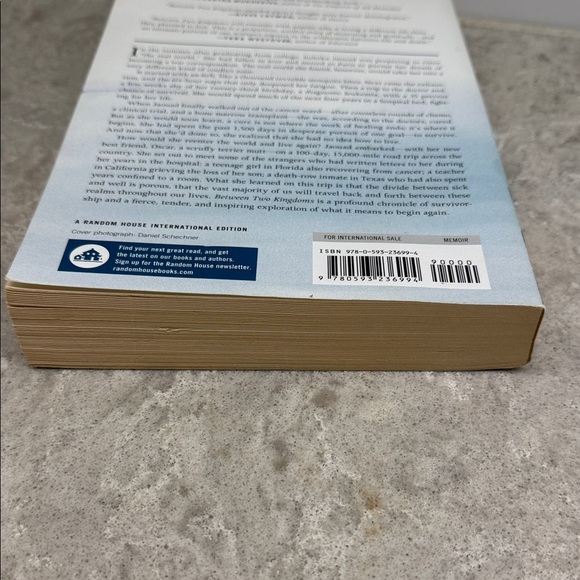 Between Two Kingdoms by Suleika Jaouad - Hardcover - Picture 3 of 7